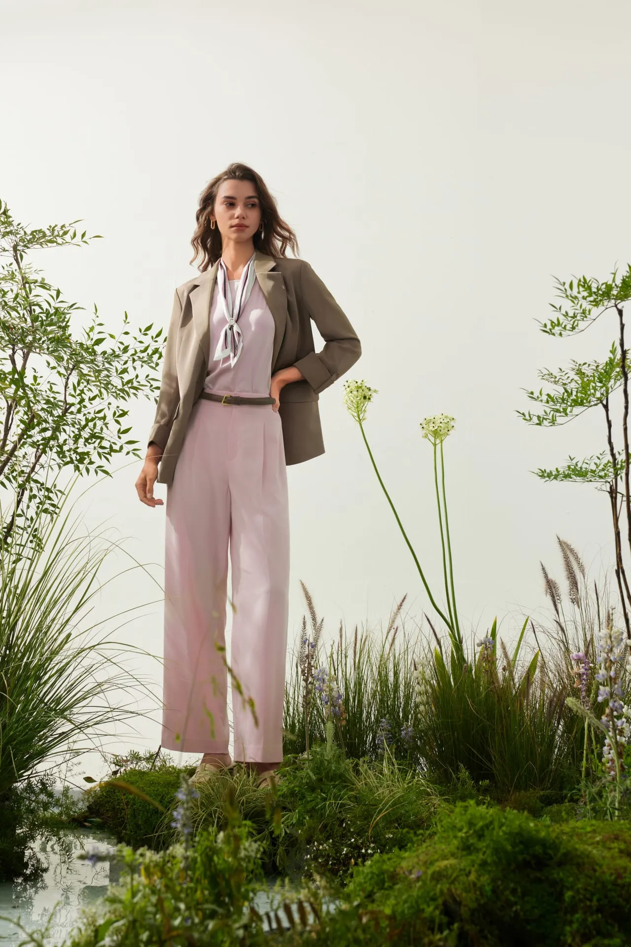 Cooling Multi-Way Stretch Relaxed Straight Leg Suit Pants