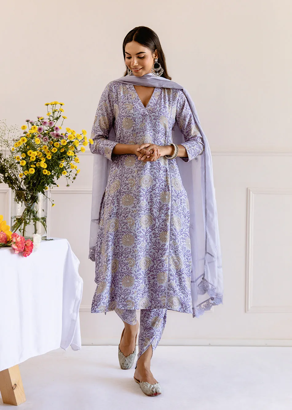 Greyish Purple Muslin Silk Collar Neck 3-Piece Kurta Set
