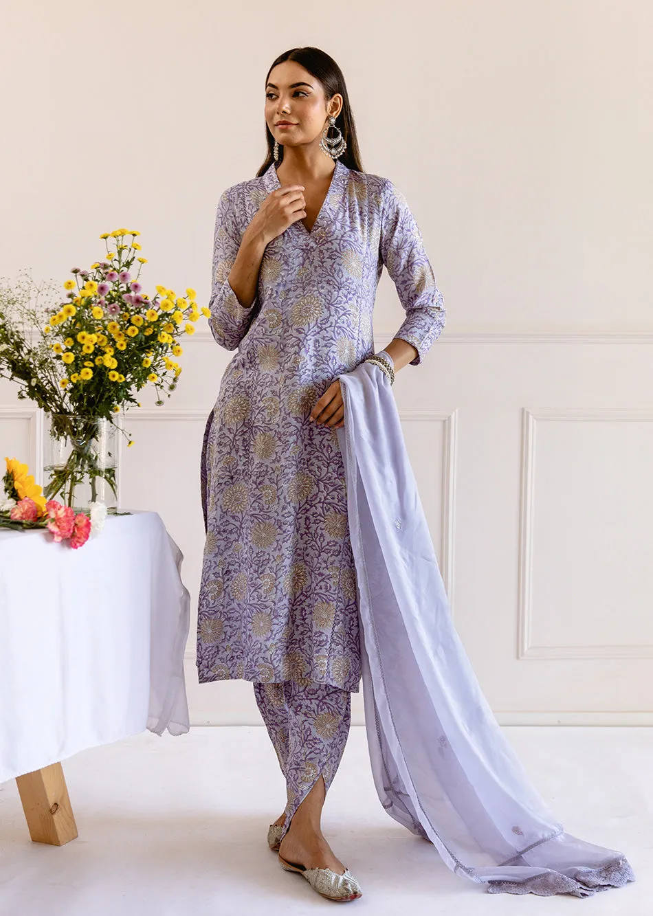 Greyish Purple Muslin Silk Collar Neck 3-Piece Kurta Set