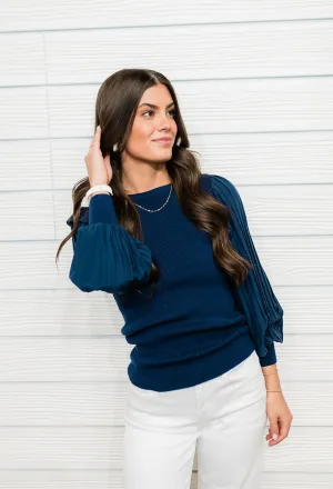 Look Chic on the Weekends Top