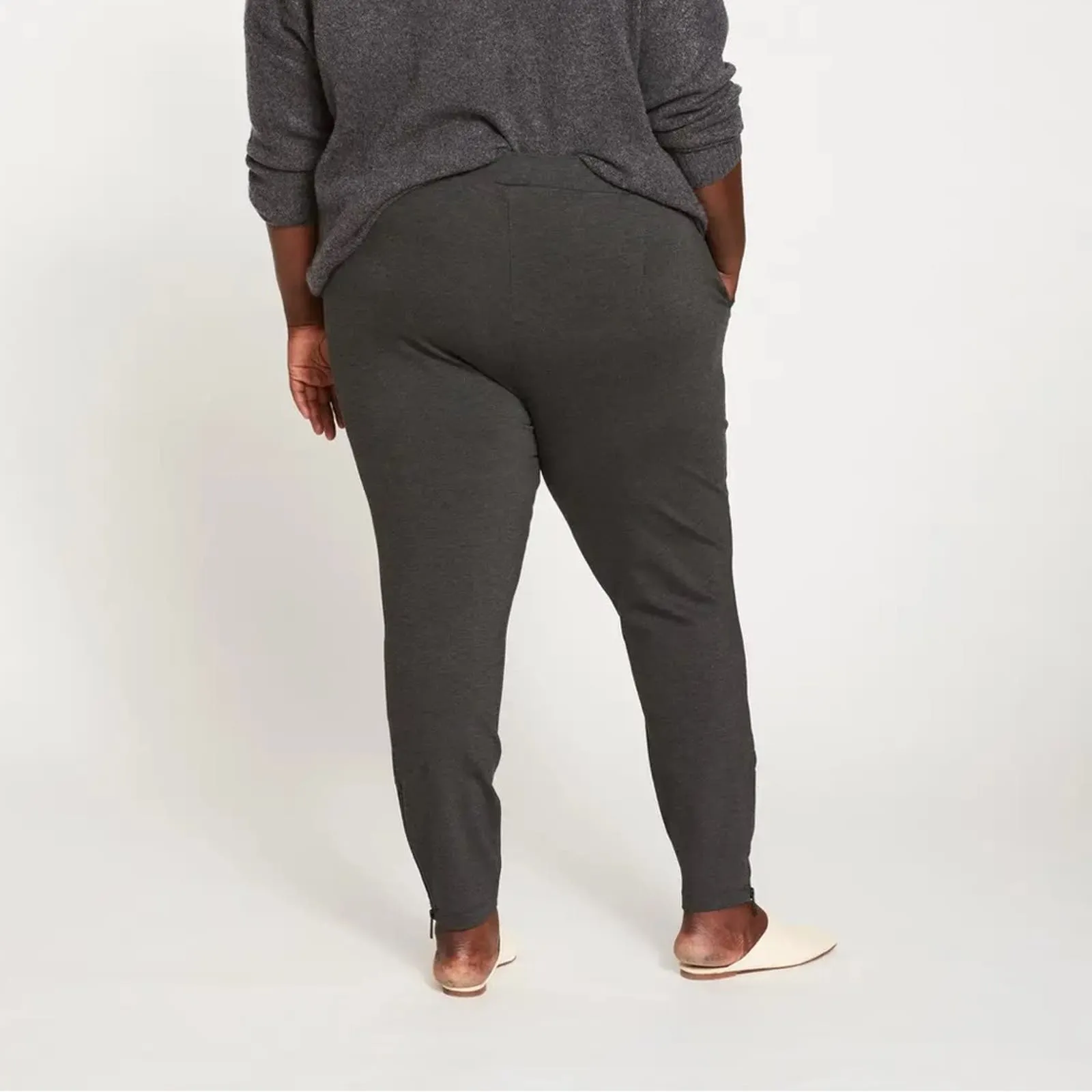 Universal Standard Moro Pocket Signature High Rise Zip Ponte Pants (14) to (16)