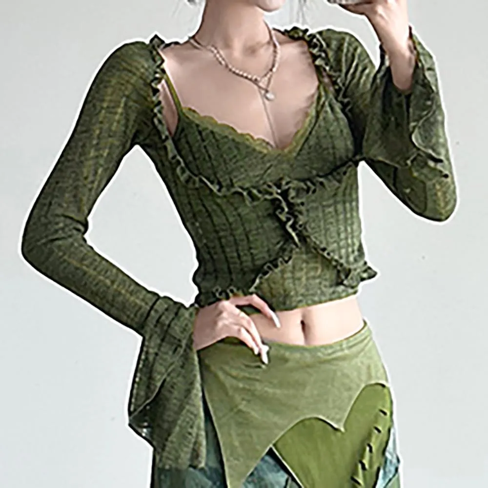 Woman French-Style Lace Camisole Knit Two-Piece Set Vintage V-Neck Crop Top,Flared Bell Sleeves Retro T-Shirt